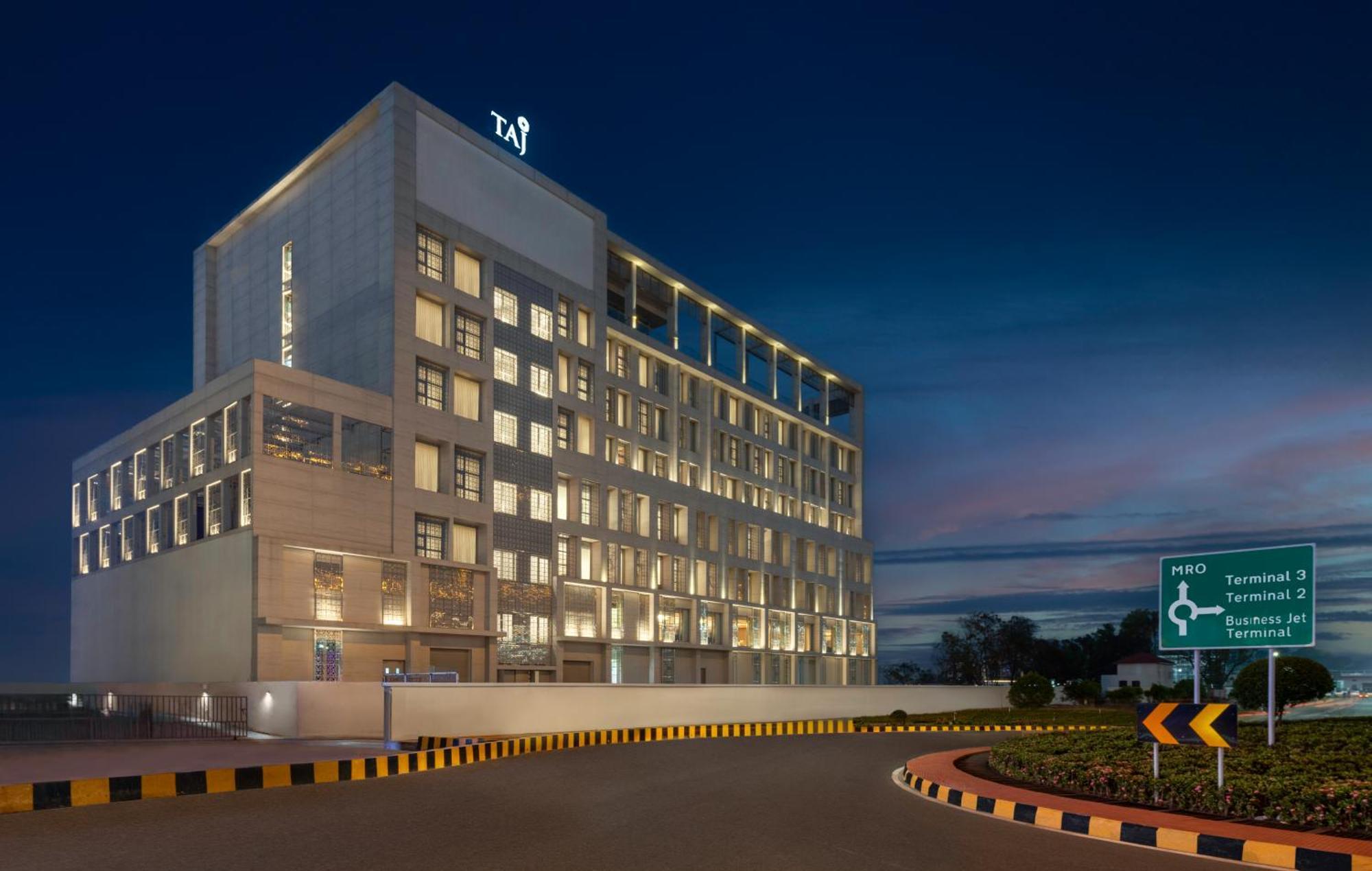 ホテル Taj Cochin International Airport, Kerala Kochi エクステリア 写真